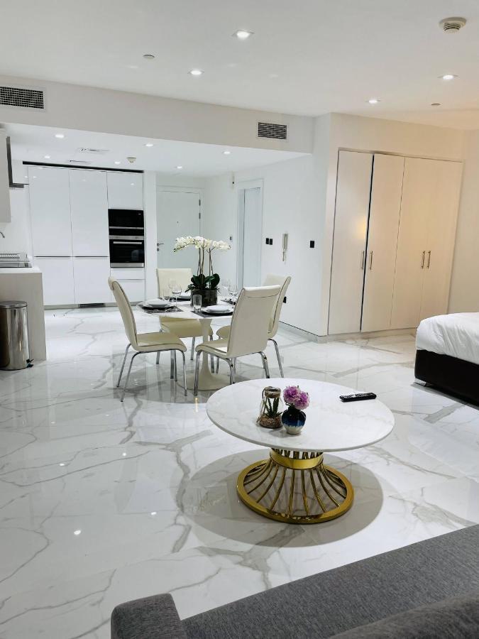 Luxury Casa Premium Studio Apartments - With Full Kitchen, Balcony At Jbr Beach Dubaï Extérieur photo